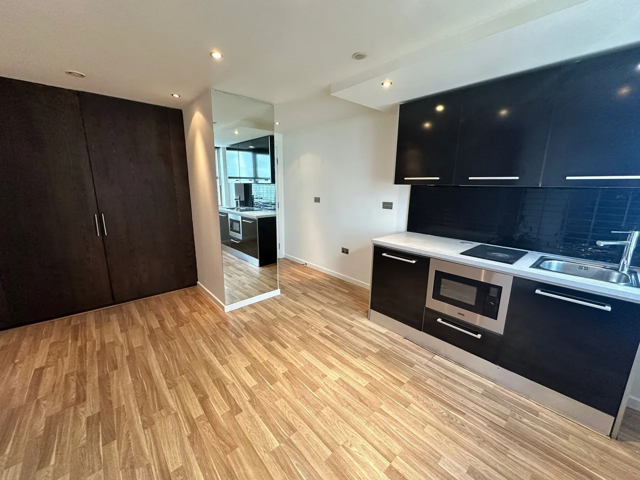 Wellington Street, City Centre, LS1, photo 9