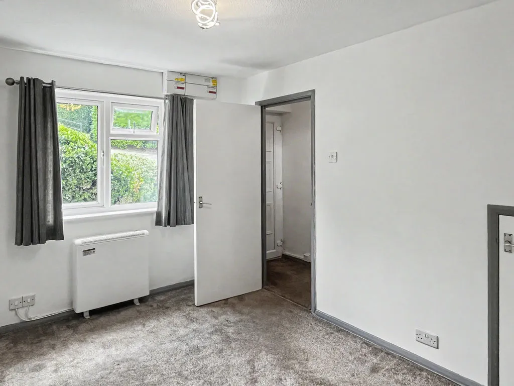Carrington Road, High Wycombe HP12 3JF, photo 8