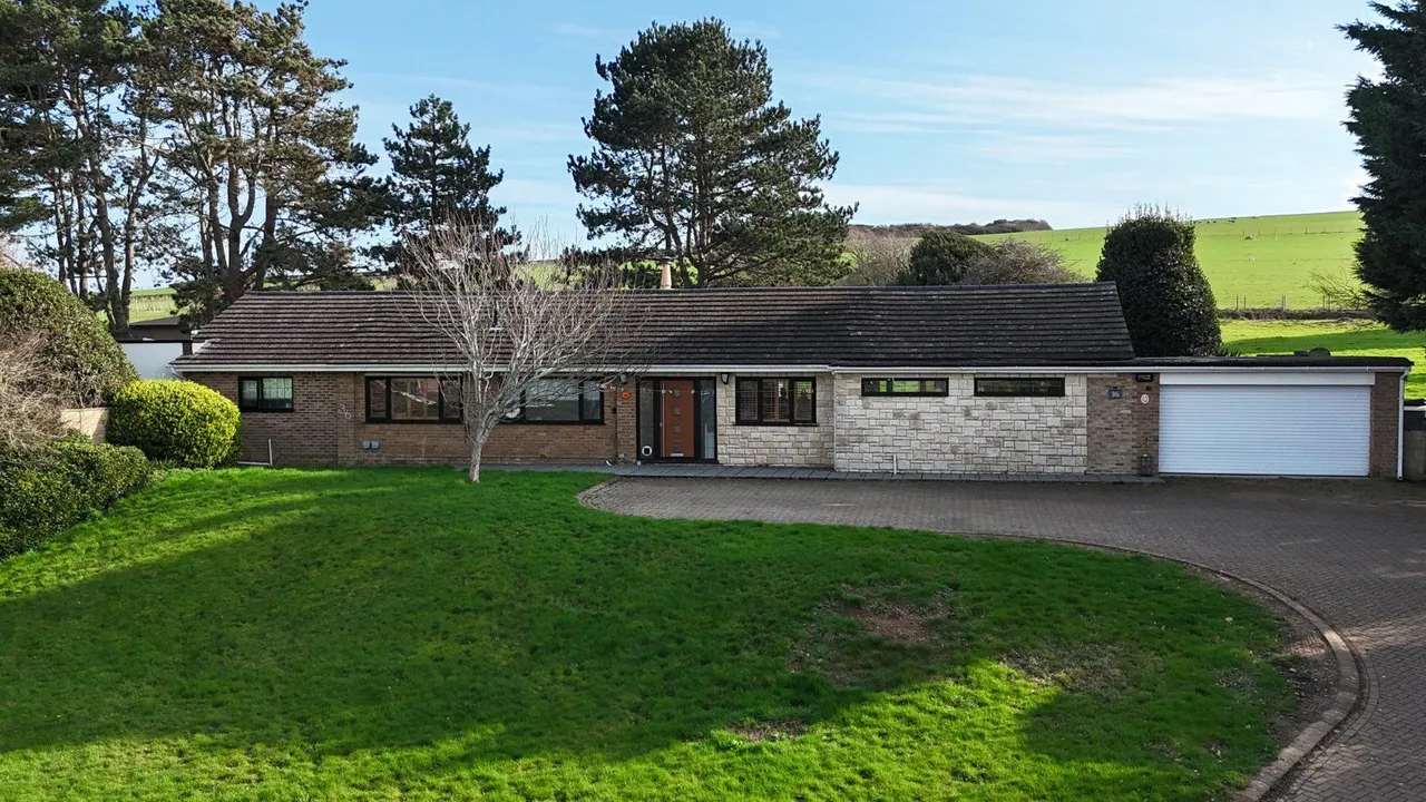 South Way, Seaford, East Sussex, BN25 4JG, photo 4