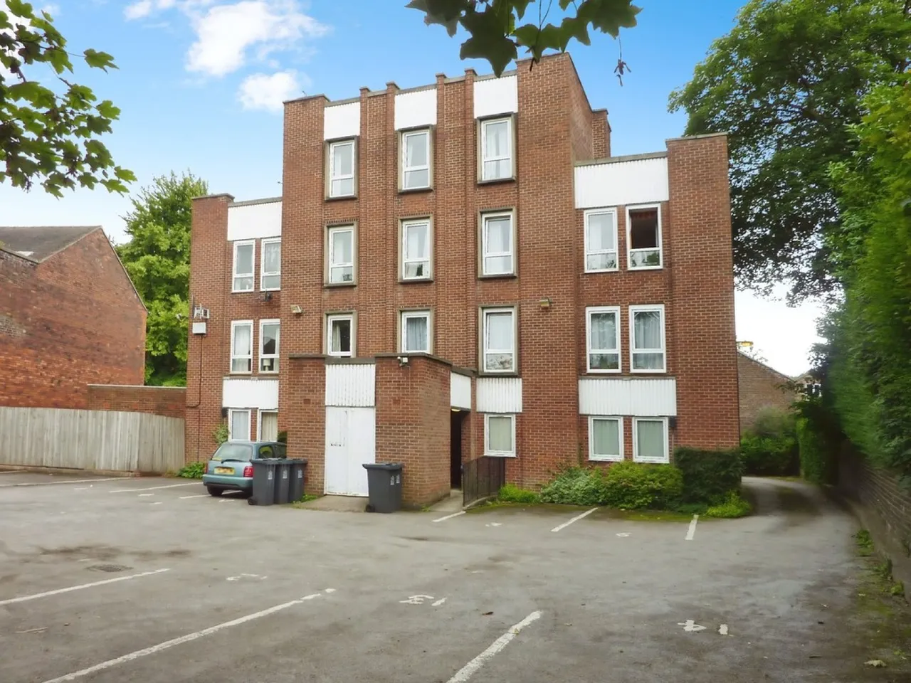 Northcote Court, Newcastle, ST5, photo 8