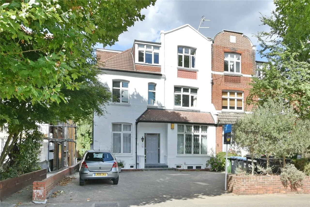 Chatsworth Road, Mapesbury, NW2, photo 7