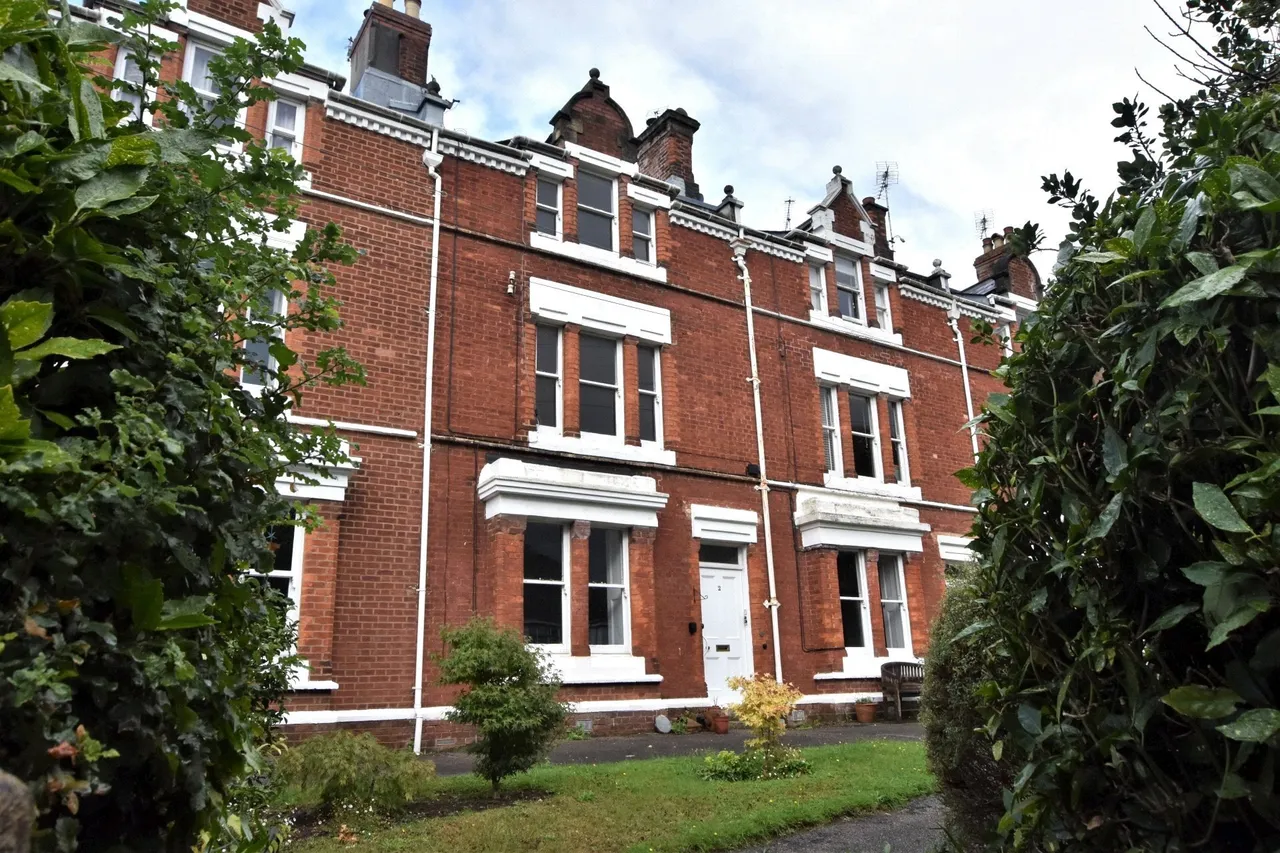2 bed property for sale, Howell Road, Exeter, EX4