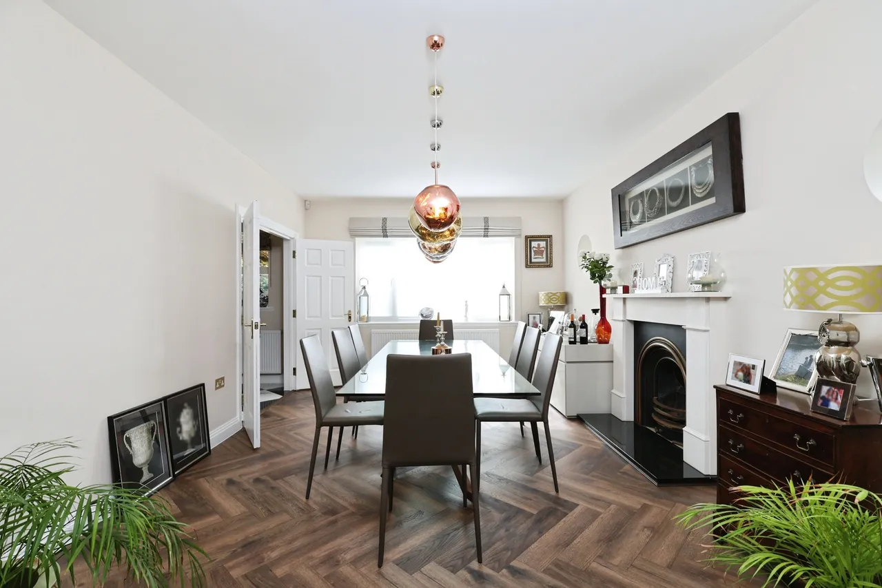 Dukes Wood Drive, Gerrards Cross, SL9, photo 5