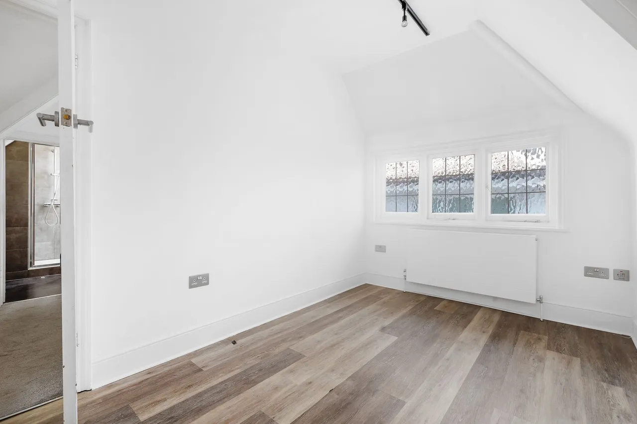 St. Gabriels Road, London, NW2, photo 8