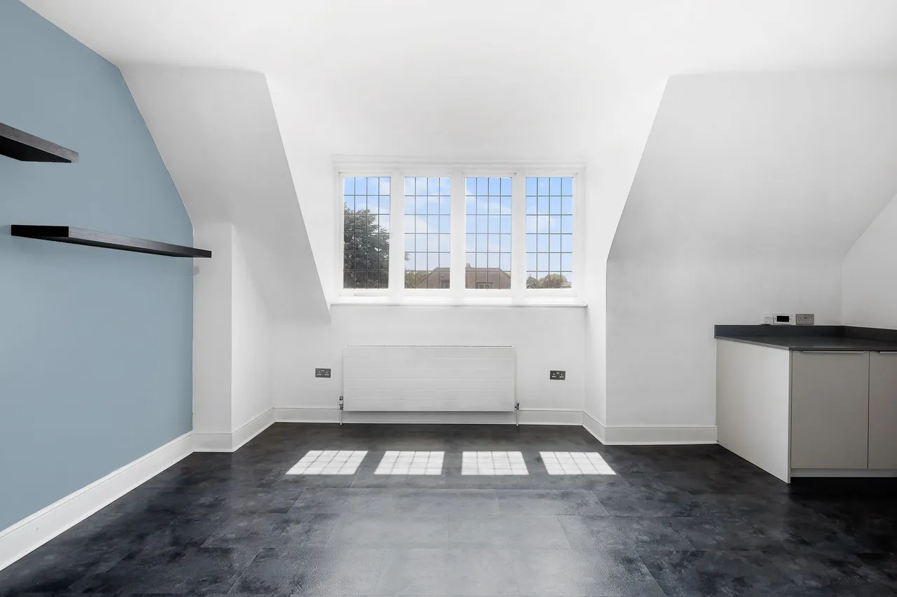 St. Gabriels Road, London, NW2, photo 5