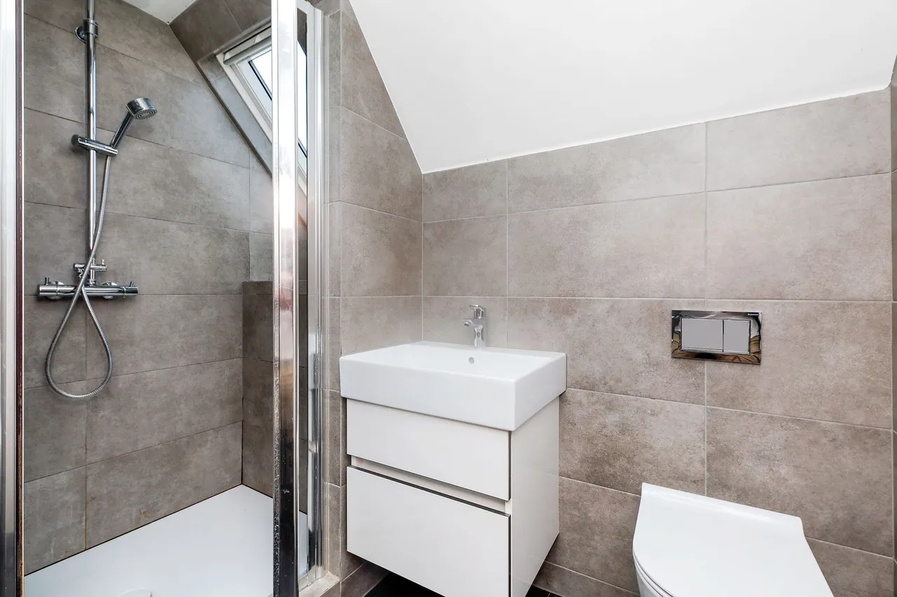 St. Gabriels Road, London, NW2, photo 4