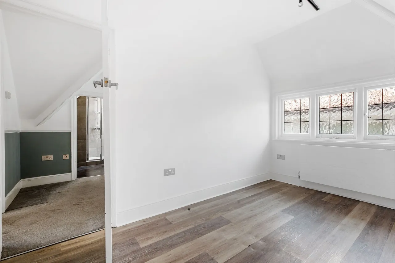 St. Gabriels Road, London, NW2, photo 10