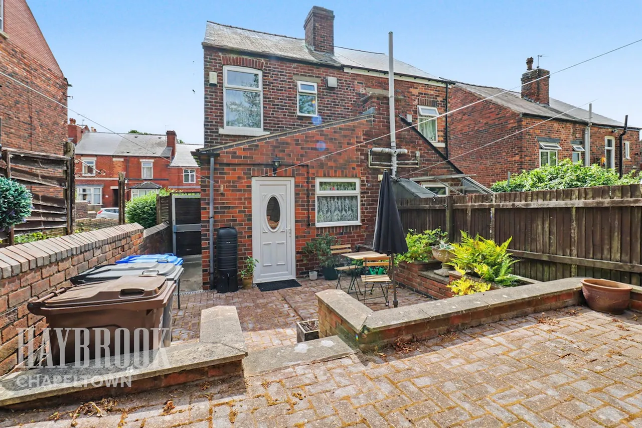Bellhouse Road, Firth Park, photo 17