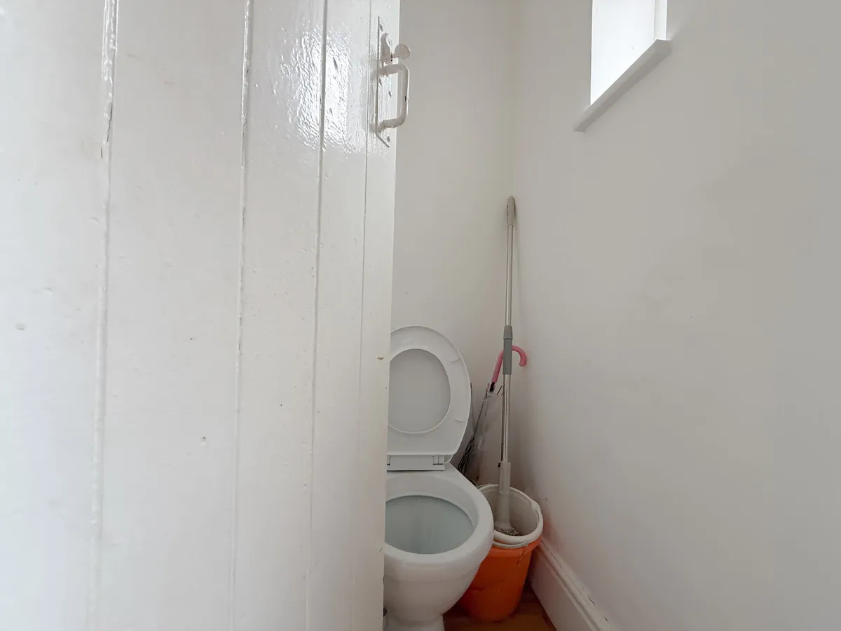 Stoke-on-trent, ST2, photo 5