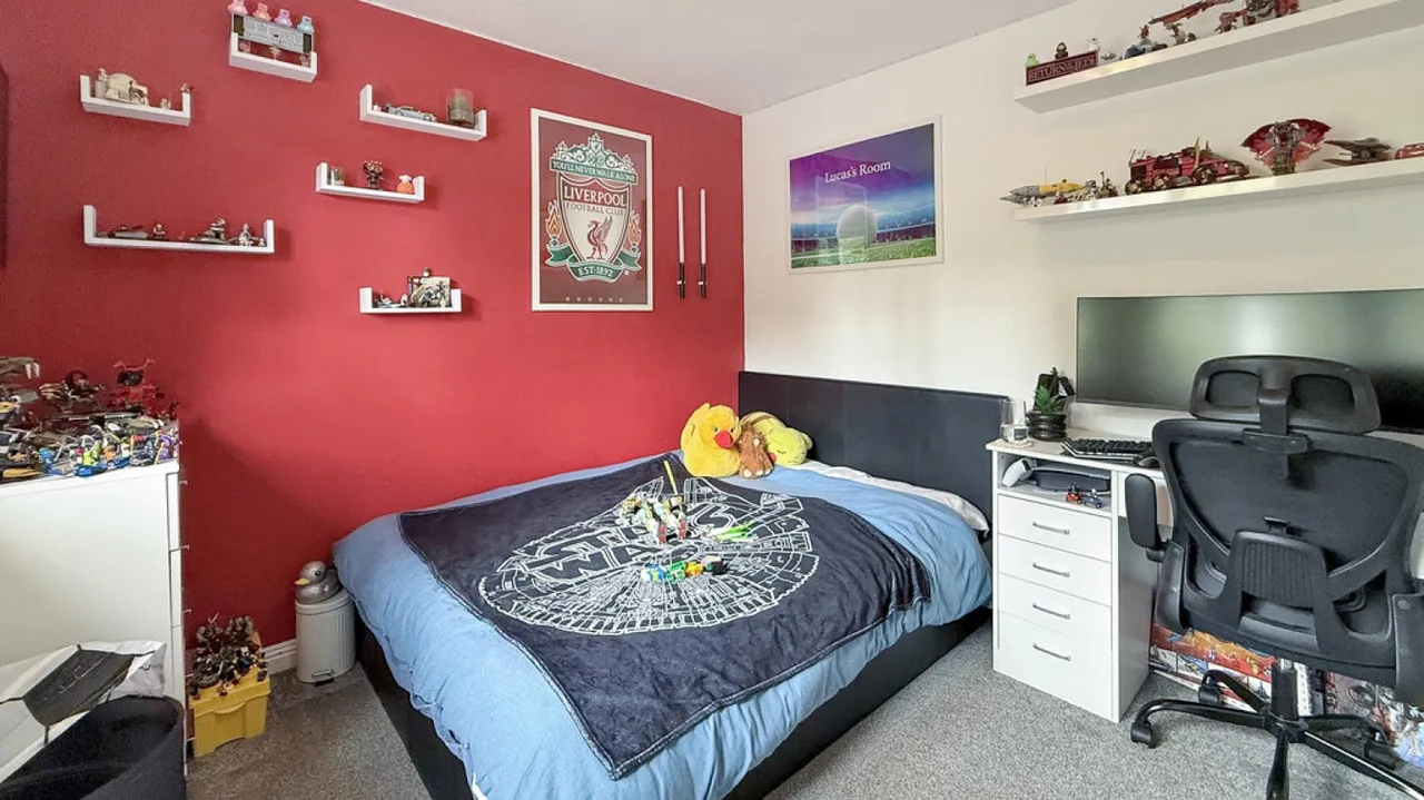 Willoughby Close, Westbury, photo 9