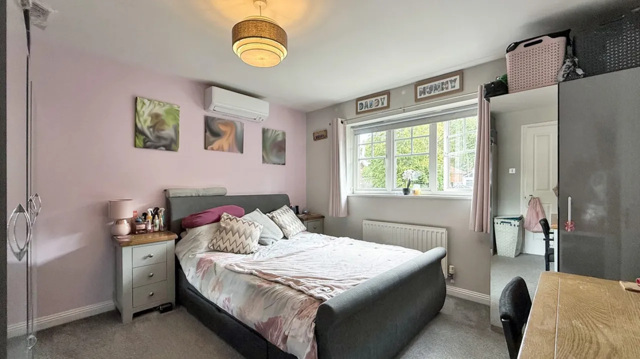 Willoughby Close, Westbury, photo 7