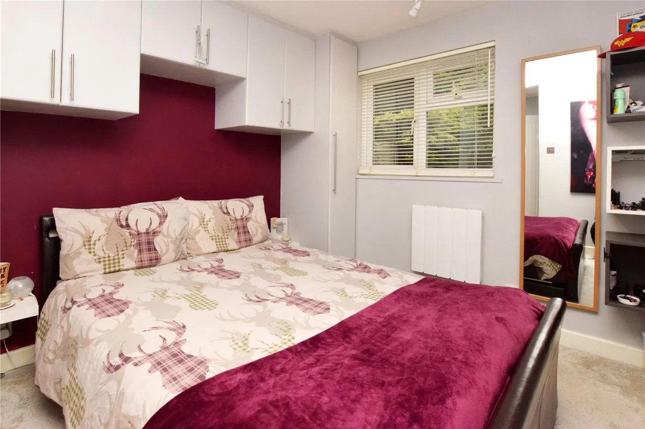 16 Mortimer Close, Bushey, photo 8