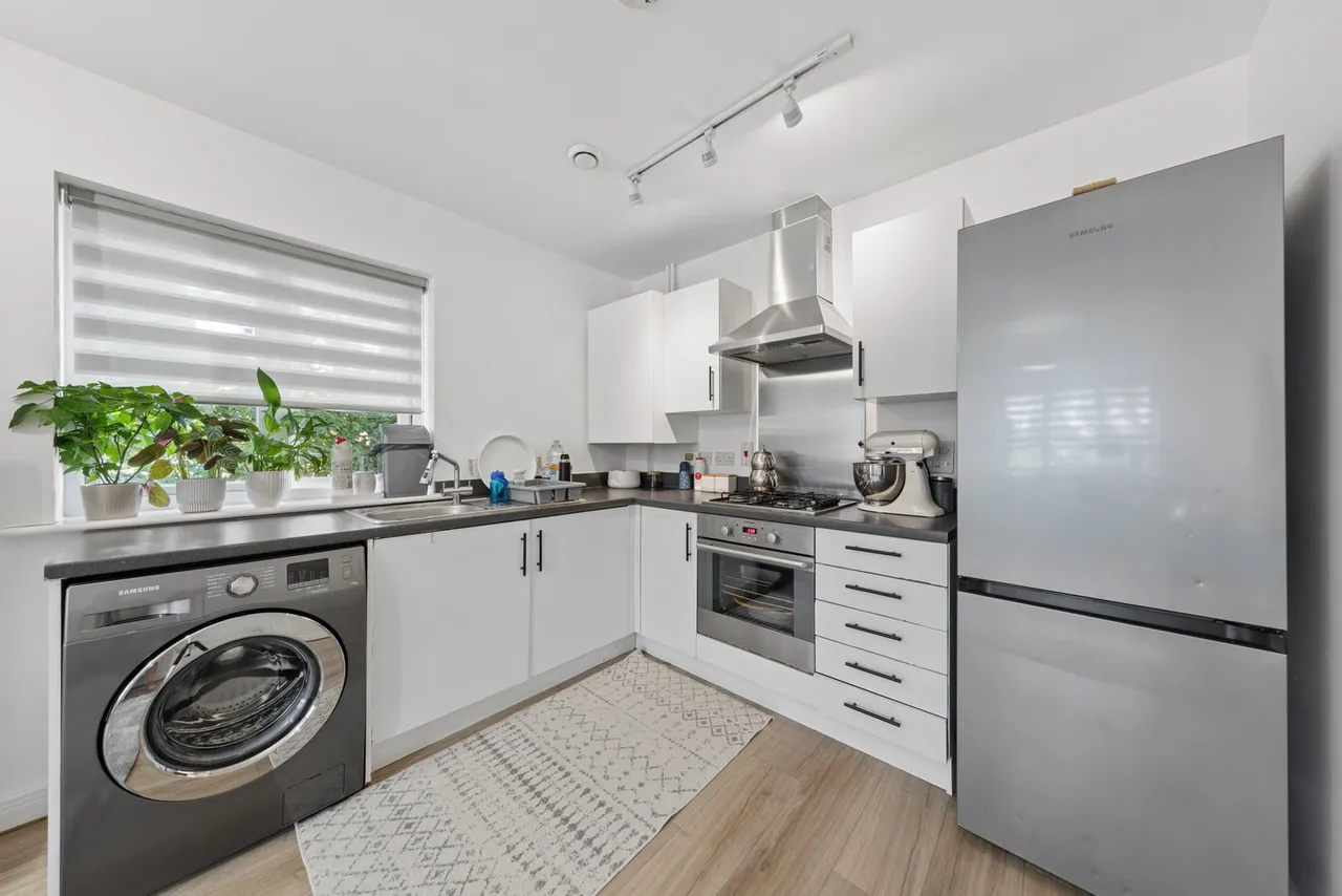 Squirrels Close, Swanley, BR8 7FJ, photo 4