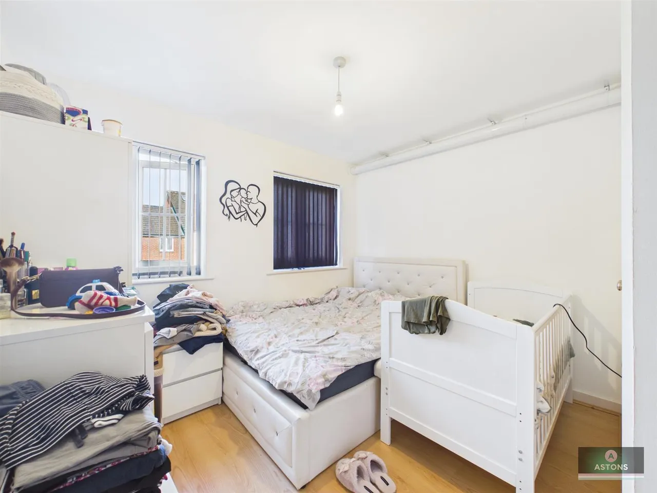 Grove Court, Three Bridges, photo 7