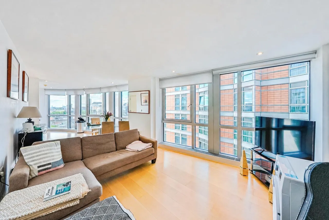 Fairmont Avenue, London, E14, photo 3