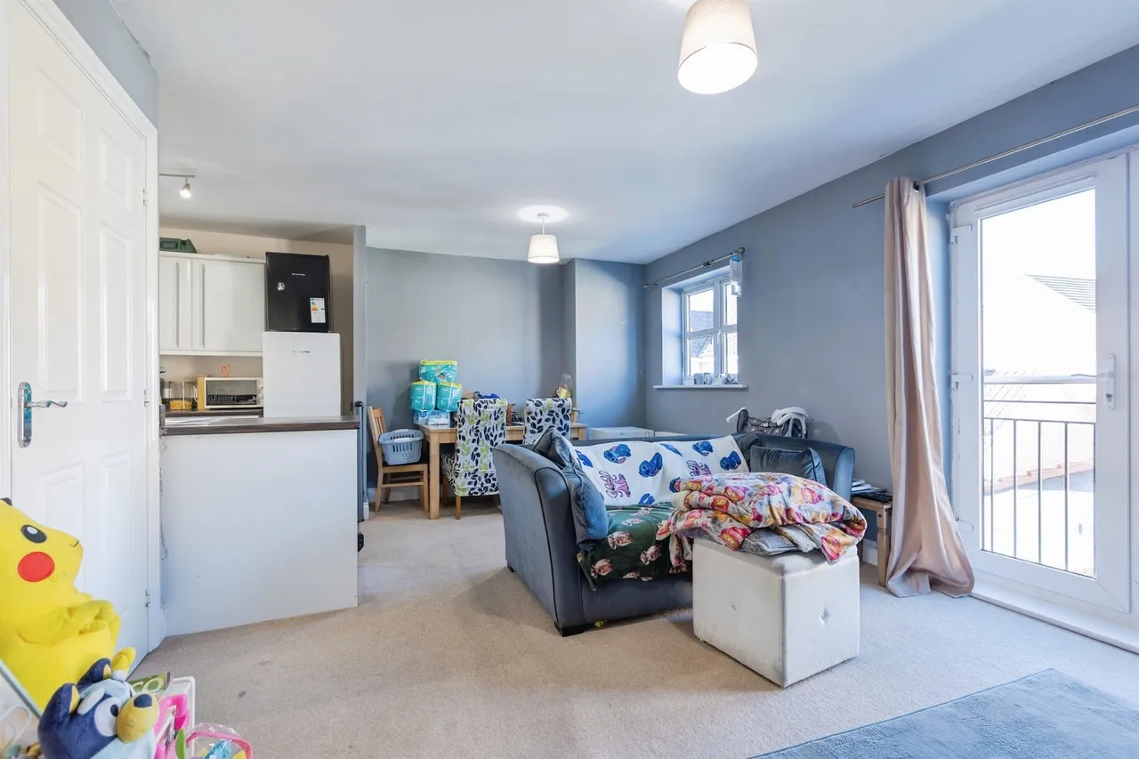 Stillington Crescent, Hamilton, Leicester, photo 3