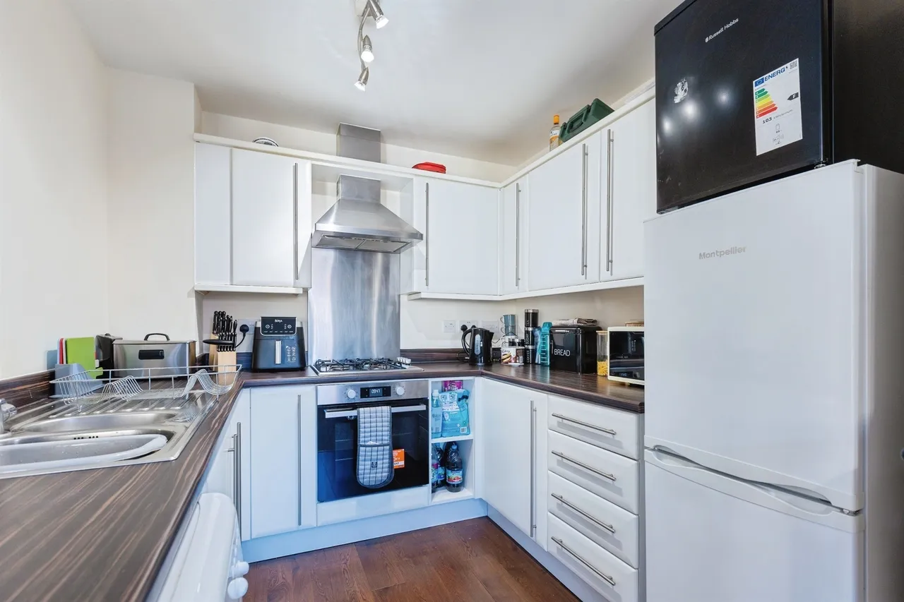 Stillington Crescent, Hamilton, Leicester, photo 4