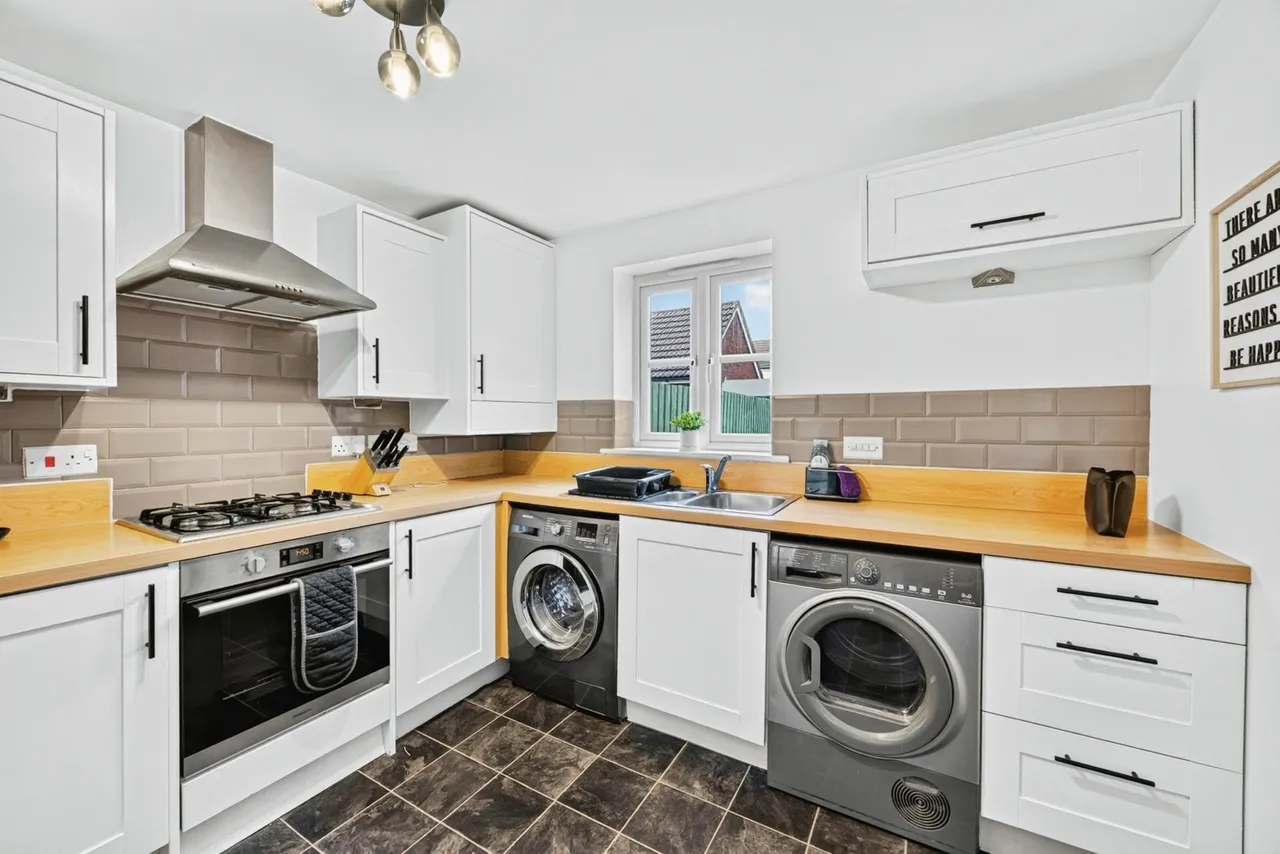 Worle Moor Road, Weston-super-Mare, BS24, photo 3