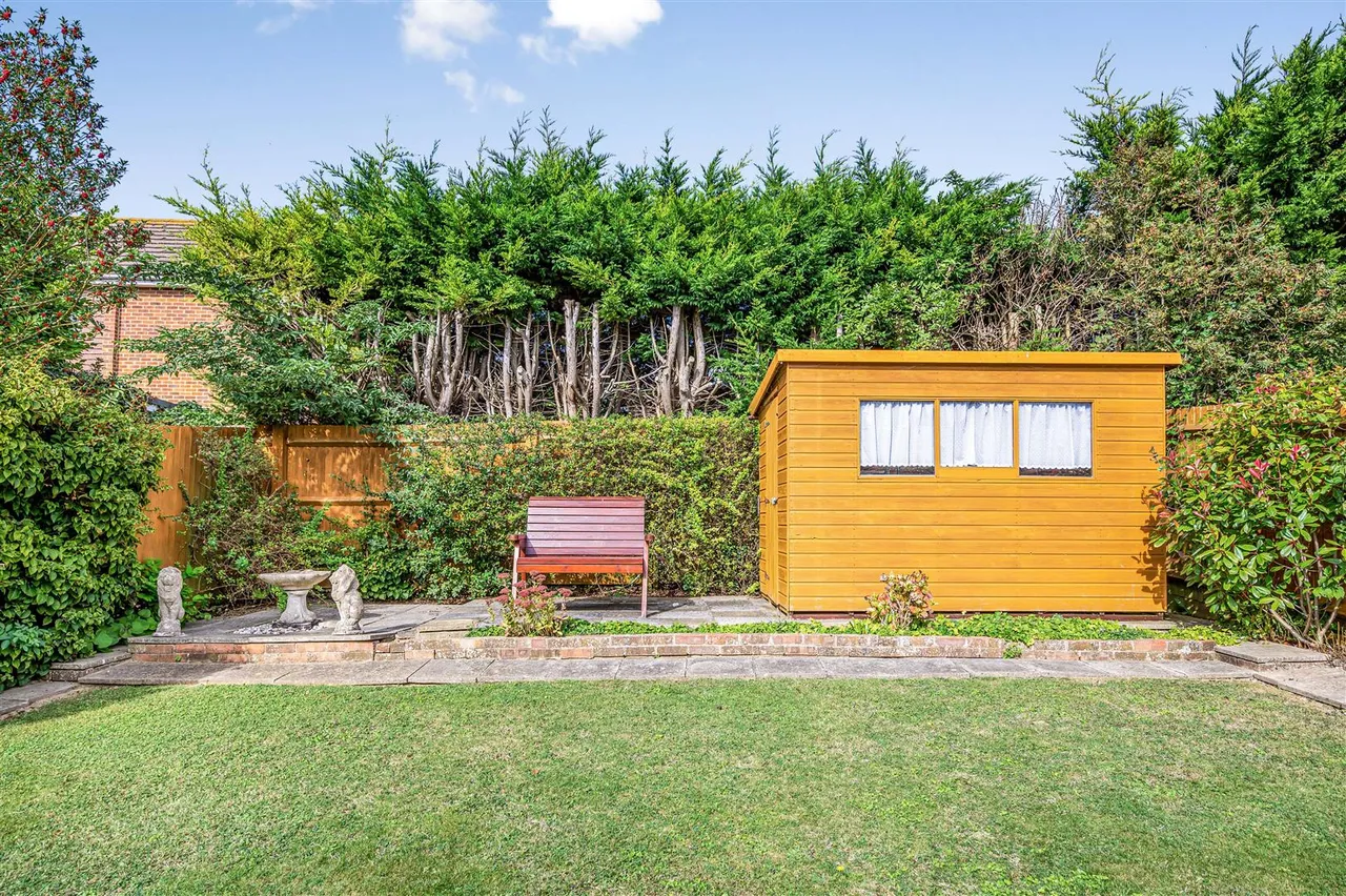 Katherine Way, Seaford, photo 21