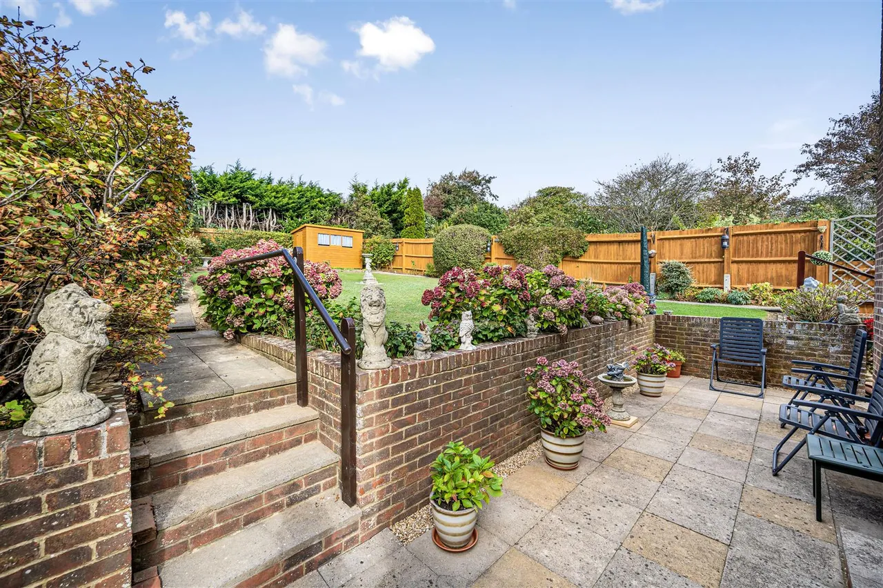 Katherine Way, Seaford, photo 11