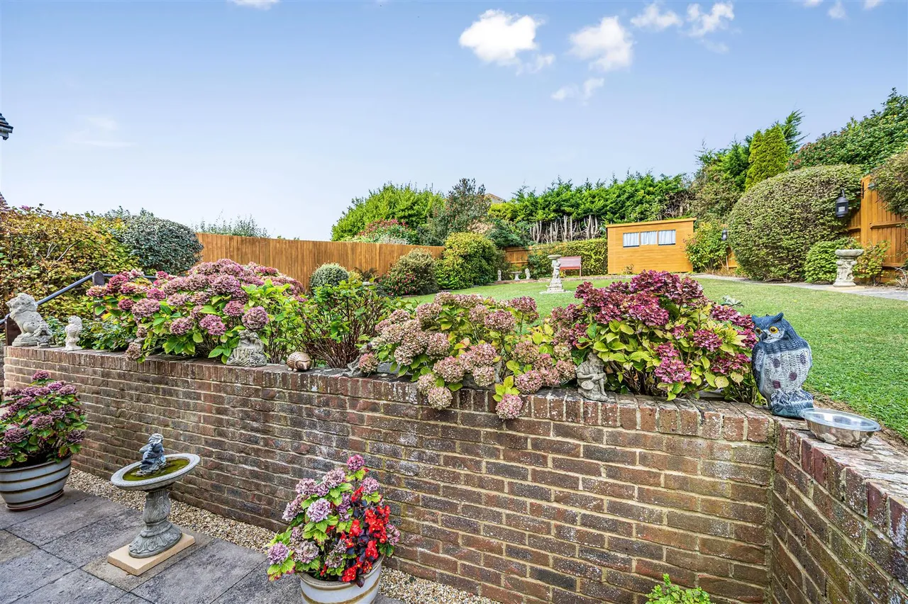Katherine Way, Seaford, photo 18