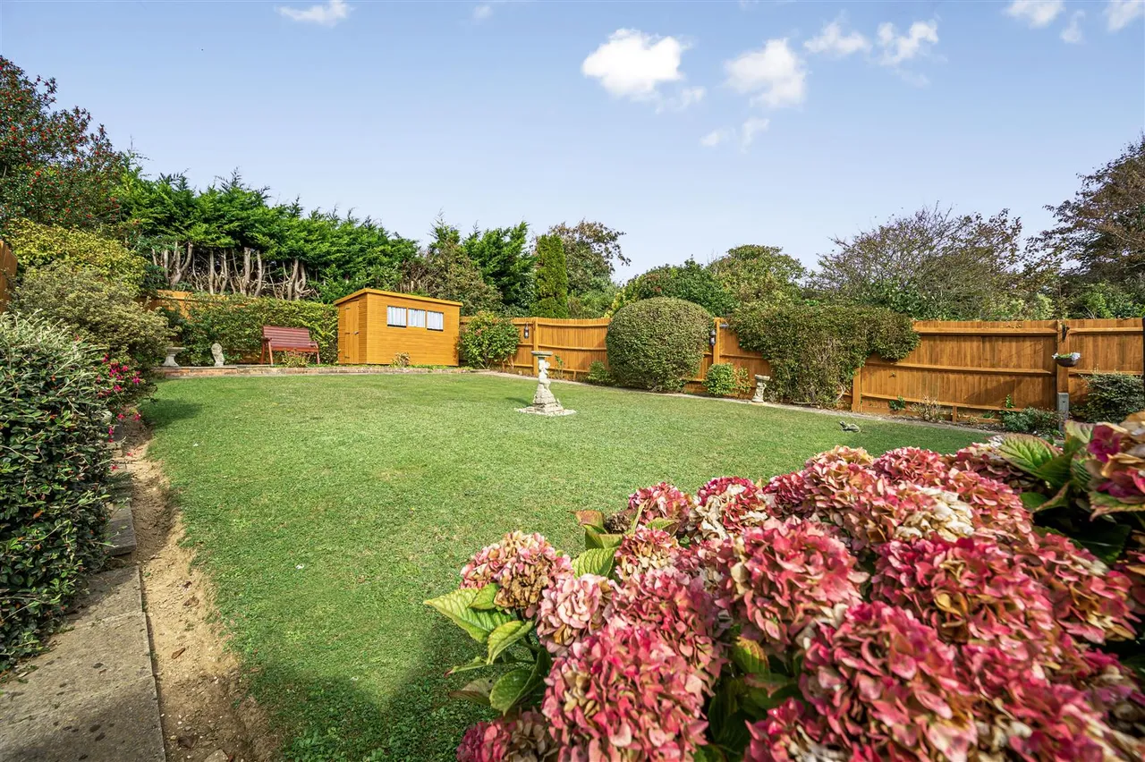 Katherine Way, Seaford, photo 19
