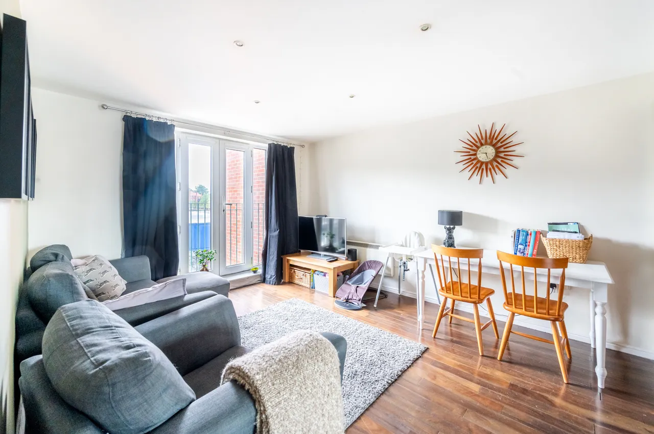 24 Churchill Lodge, 346 Streatham High Road, London, photo 5