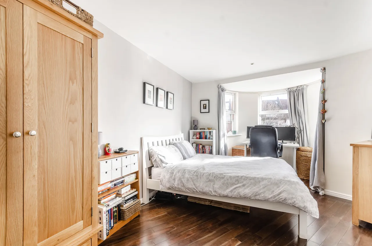 24 Churchill Lodge, 346 Streatham High Road, London, photo 3