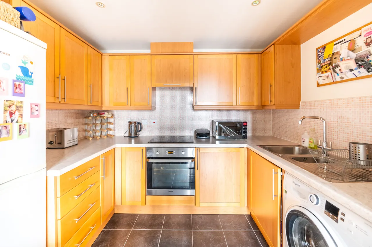 24 Churchill Lodge, 346 Streatham High Road, London, photo 12