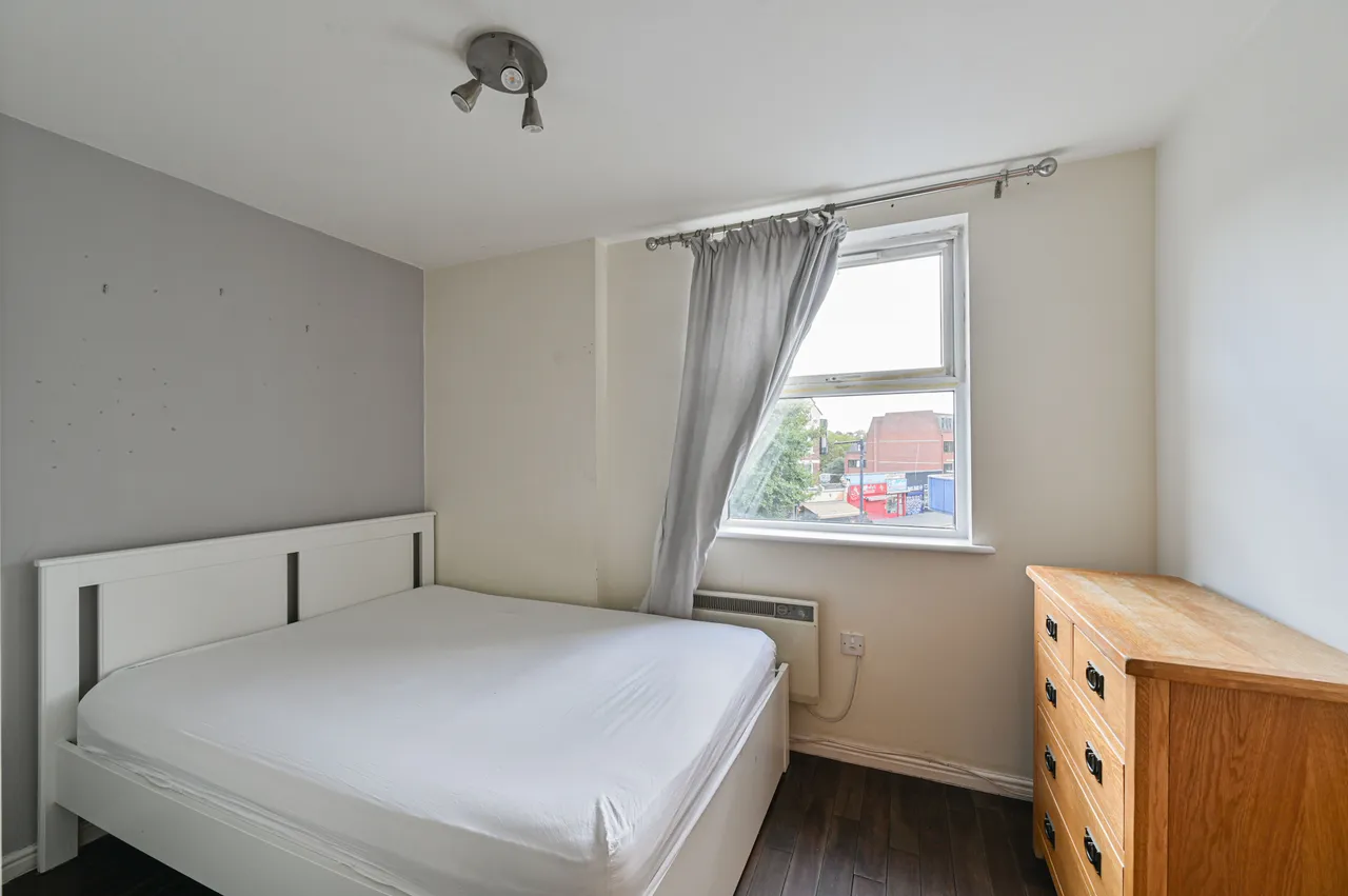 24 Churchill Lodge, 346 Streatham High Road, London, photo 10
