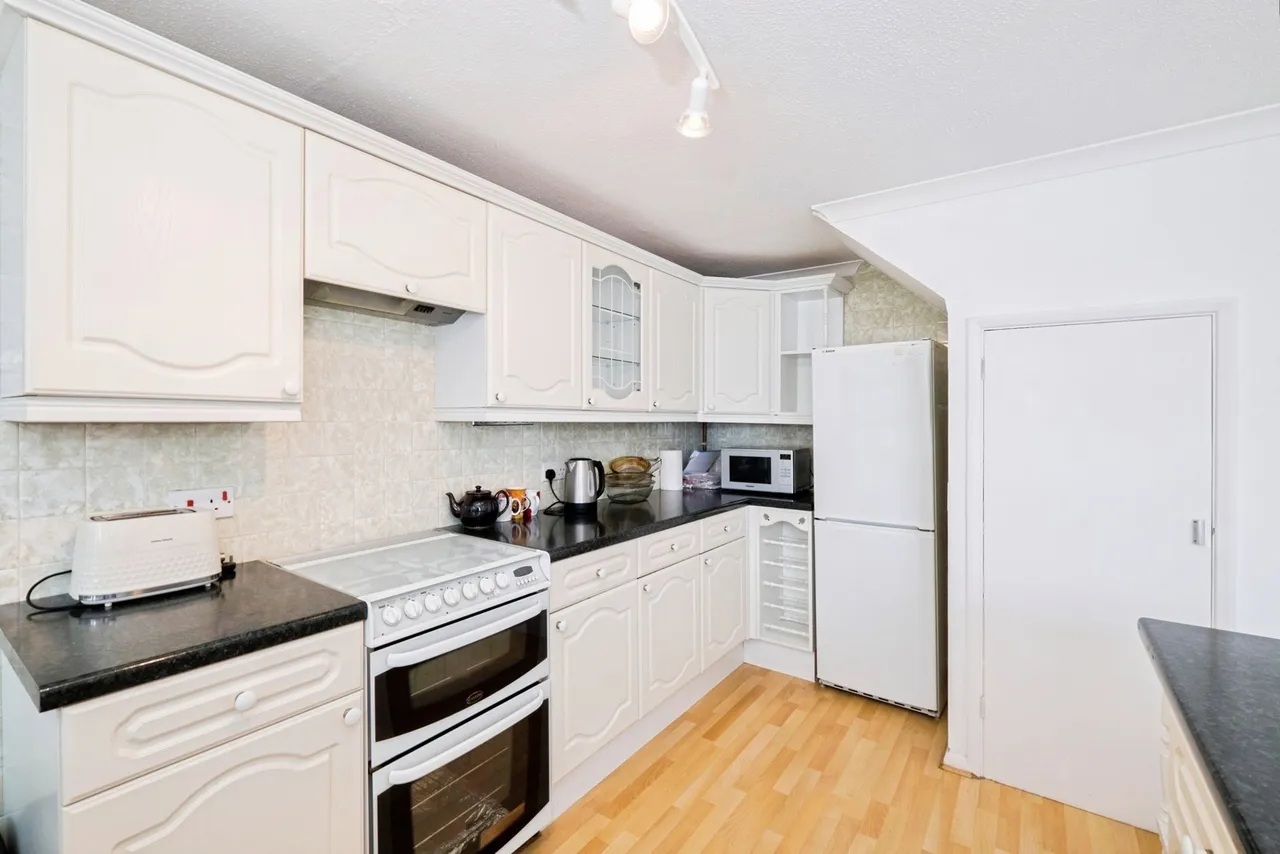Polventon Close, Heamoor, TR18, photo 8