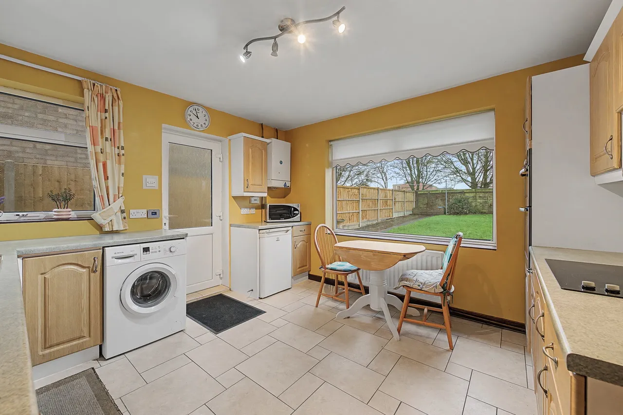 Westerdale Road on Manthorpe Estate in Grantham, photo 4