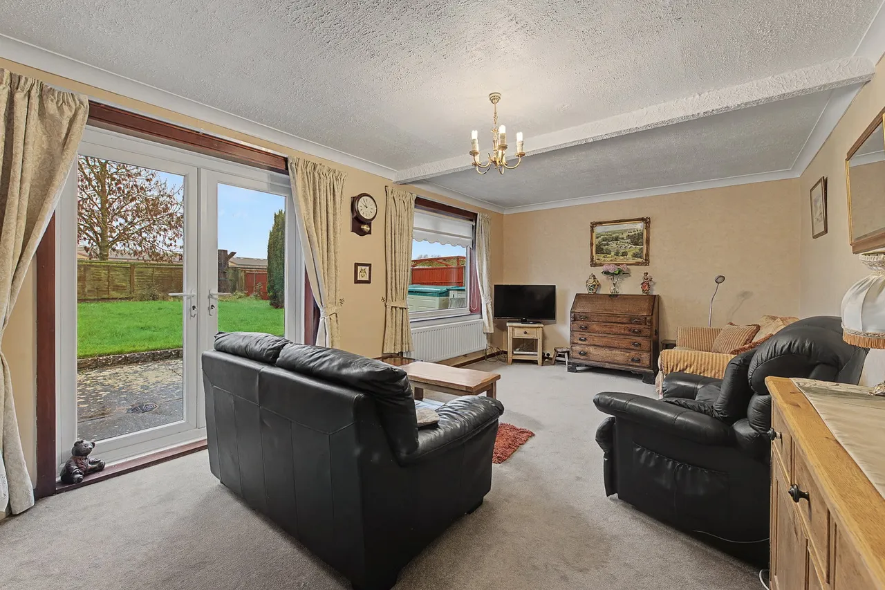 Westerdale Road on Manthorpe Estate in Grantham, photo 3