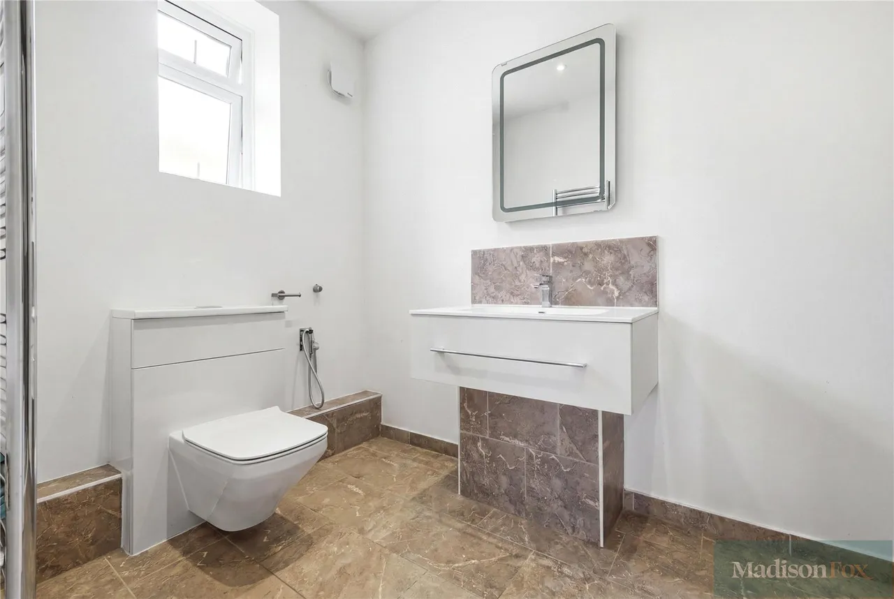 Manor Road, Chigwell, IG7, photo 16