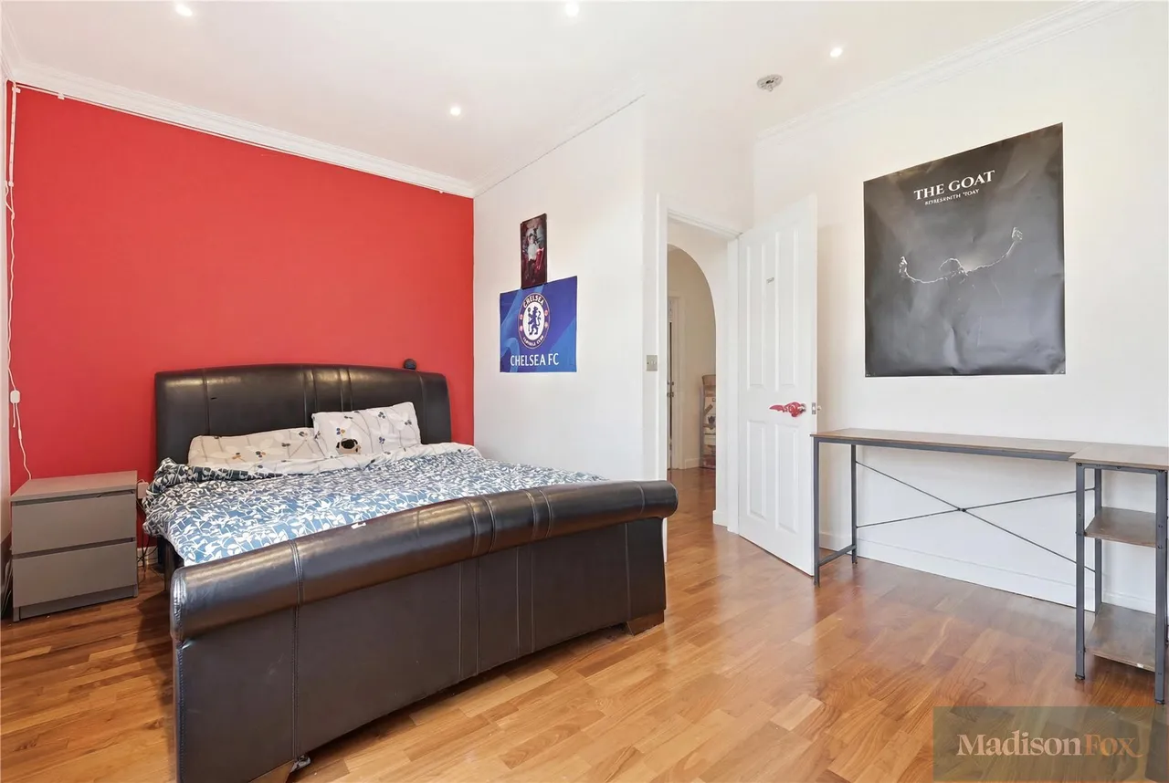 Manor Road, Chigwell, IG7, photo 18