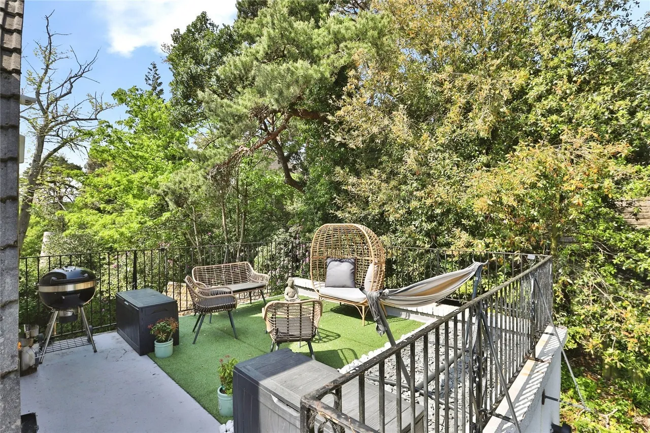 Branksome Wood Road, Bournemouth, BH2, photo 17