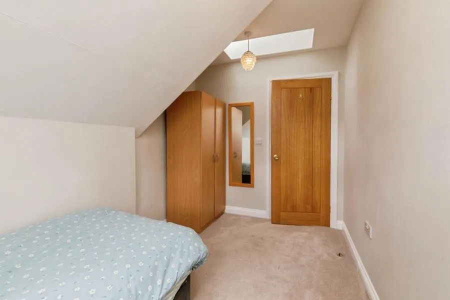 Bristol Road, Hambrook, BS16, photo 11