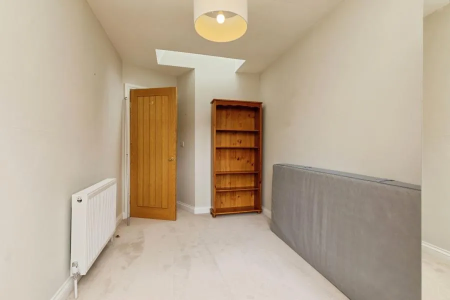 Bristol Road, Hambrook, BS16, photo 13