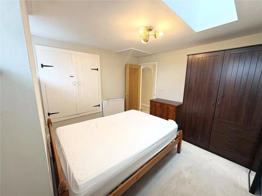 Bristol Road, Hambrook, BS16, photo 10