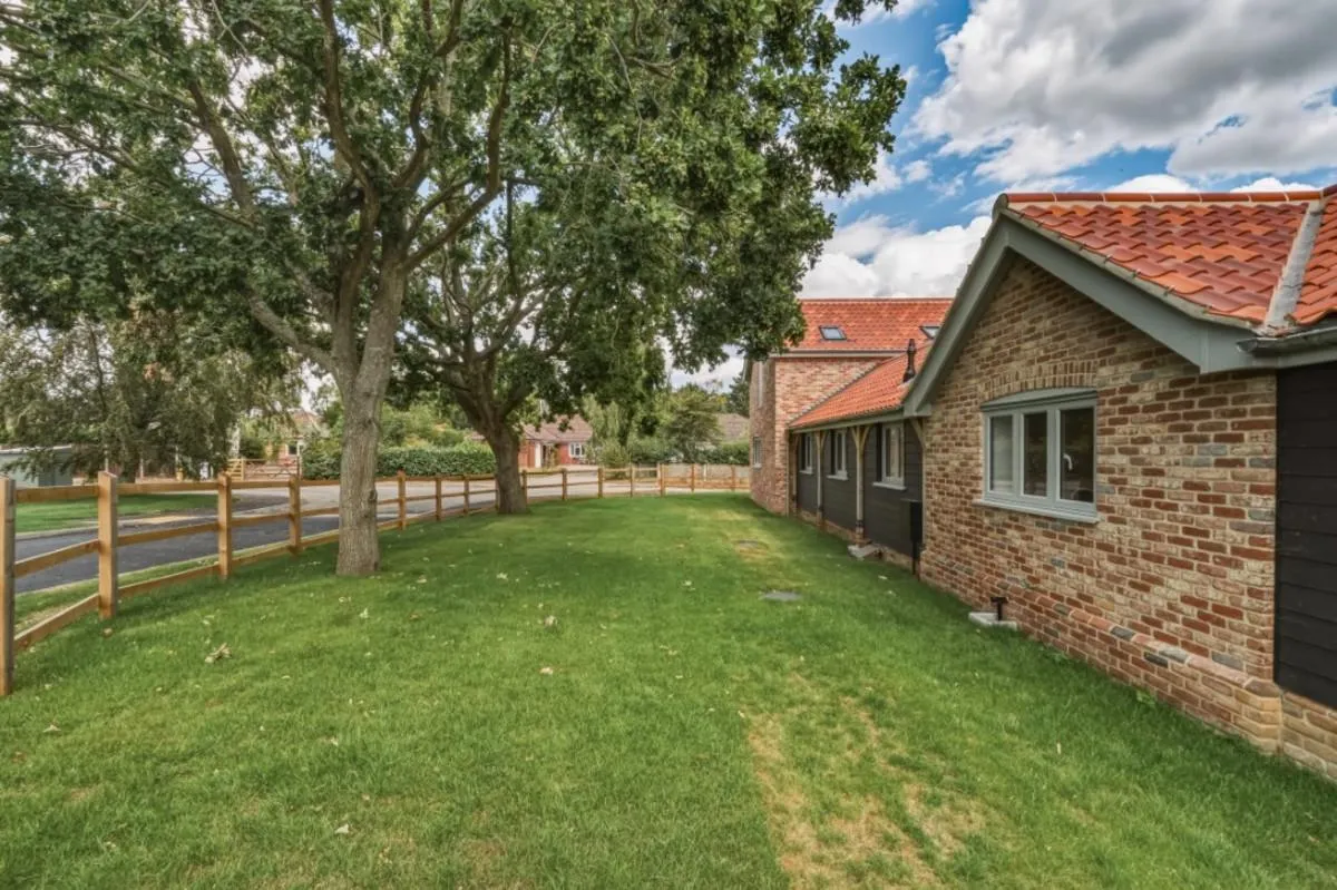 Nightingale Close, Knodishall, photo 36