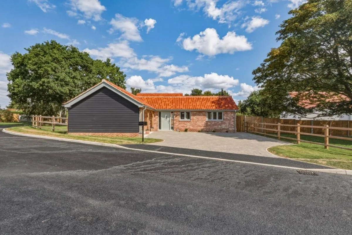 Nightingale Close, Knodishall, photo 37