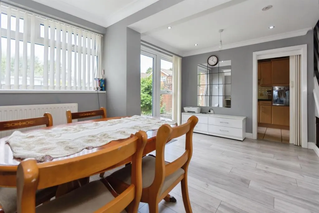 Vale Close, Birmingham, B32, photo 4