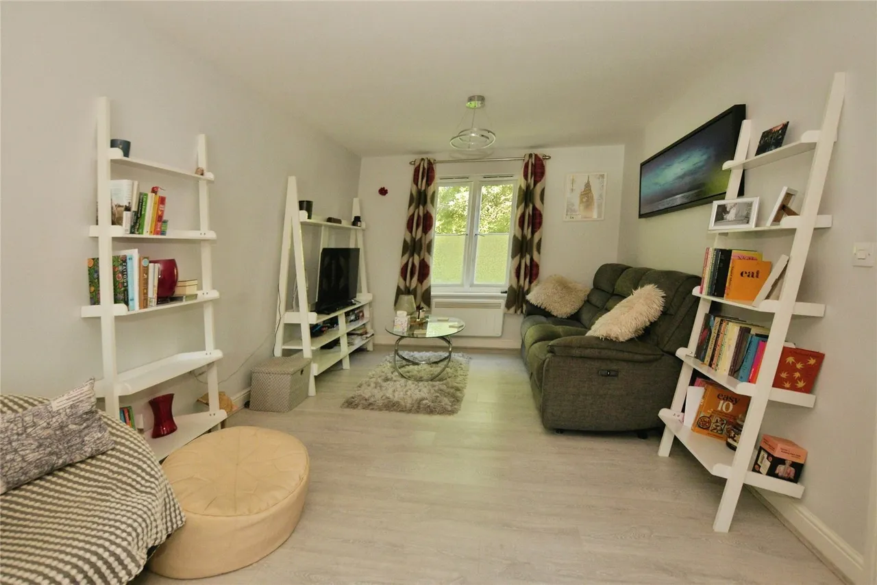 Grenadier Way, Ashford, TN23, photo 5