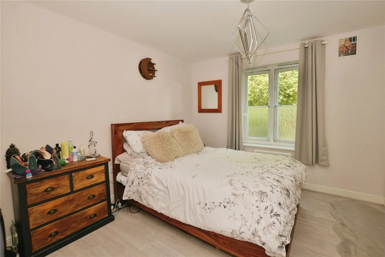 Grenadier Way, Ashford, TN23, photo 9