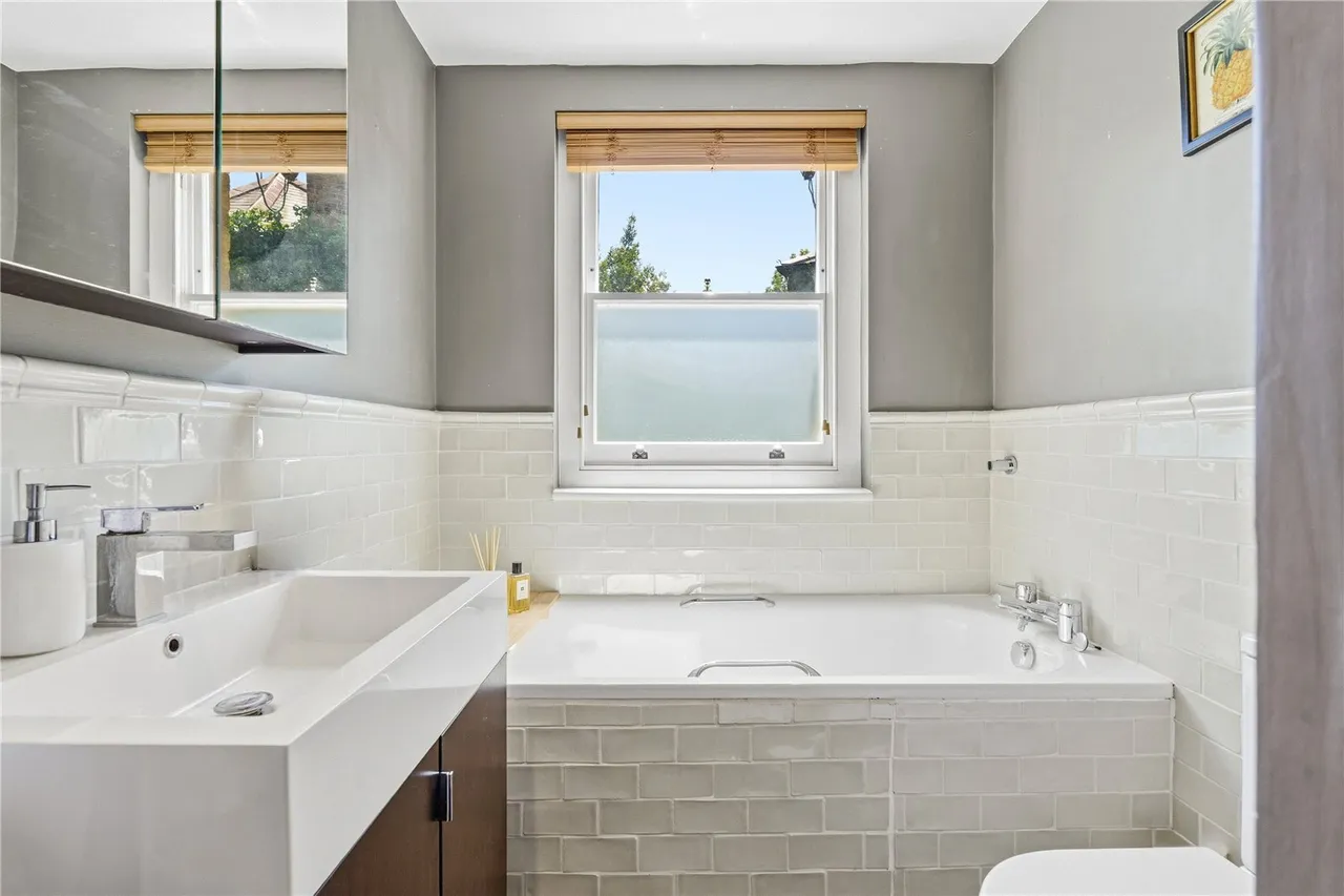 Eversleigh Road, London, SW11, photo 9