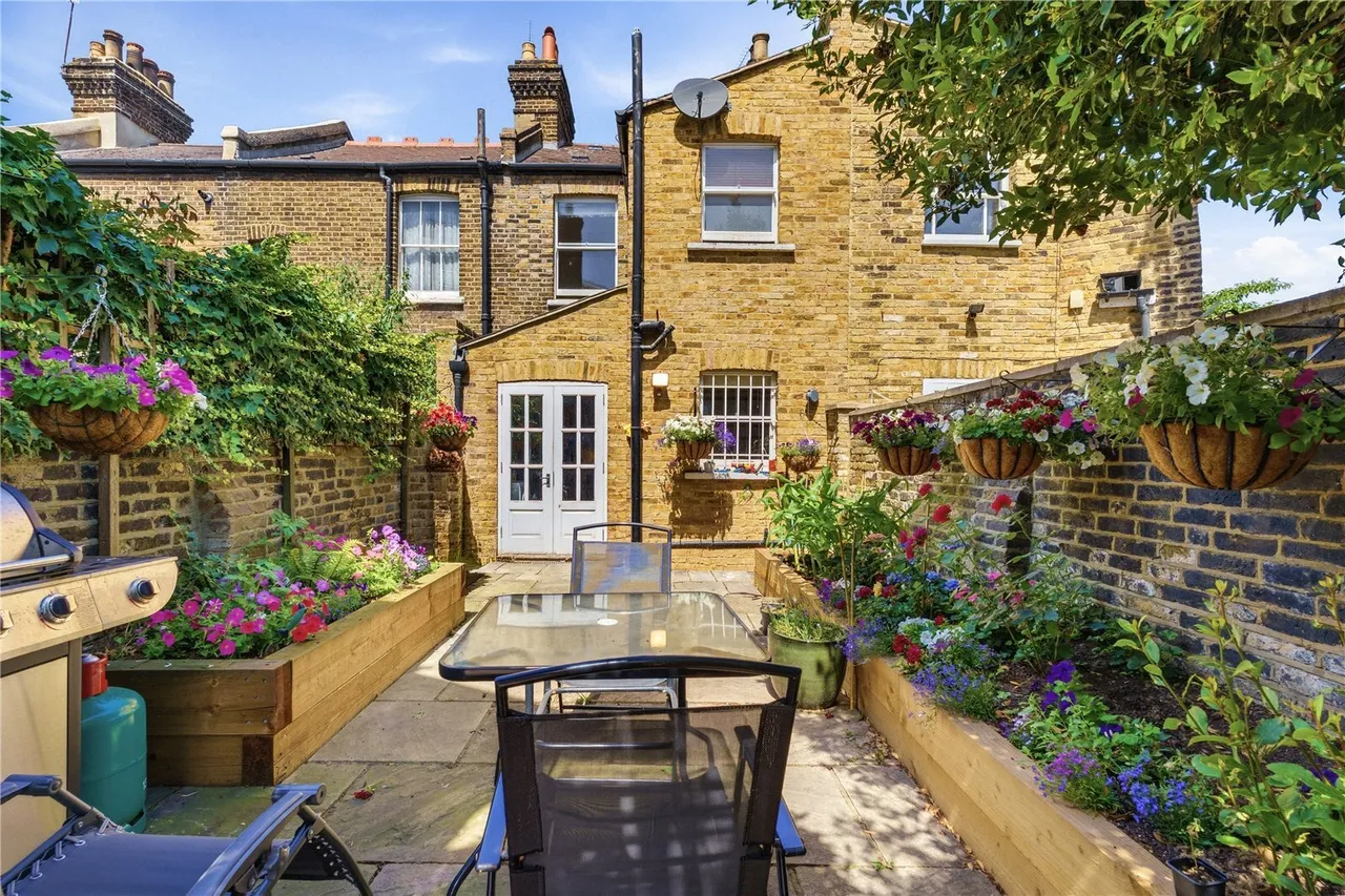Eversleigh Road, London, SW11, photo 10