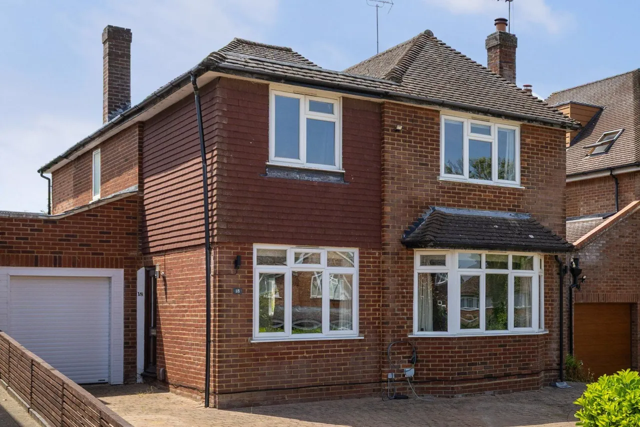 Mayfield Close, Harpenden, Hertfordshire, AL5 3LG, photo 7