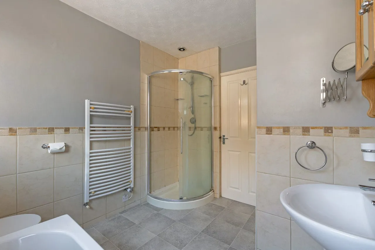Mayfield Close, Harpenden, Hertfordshire, AL5 3LG, photo 10