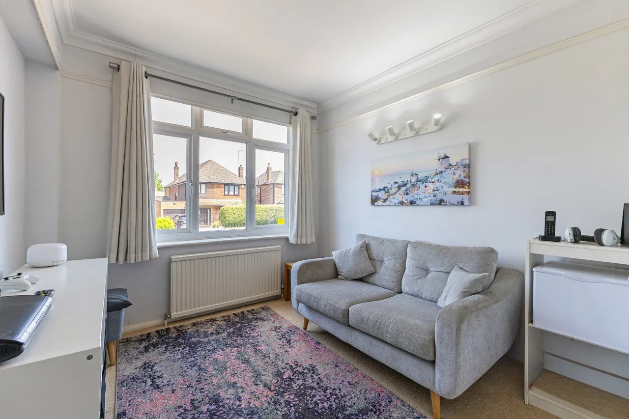 Mayfield Close, Harpenden, Hertfordshire, AL5 3LG, photo 6