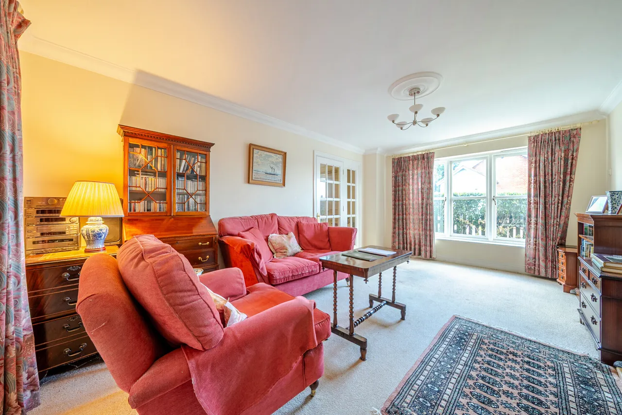 St. Marys Court, Beaconsfield, HP9, photo 4